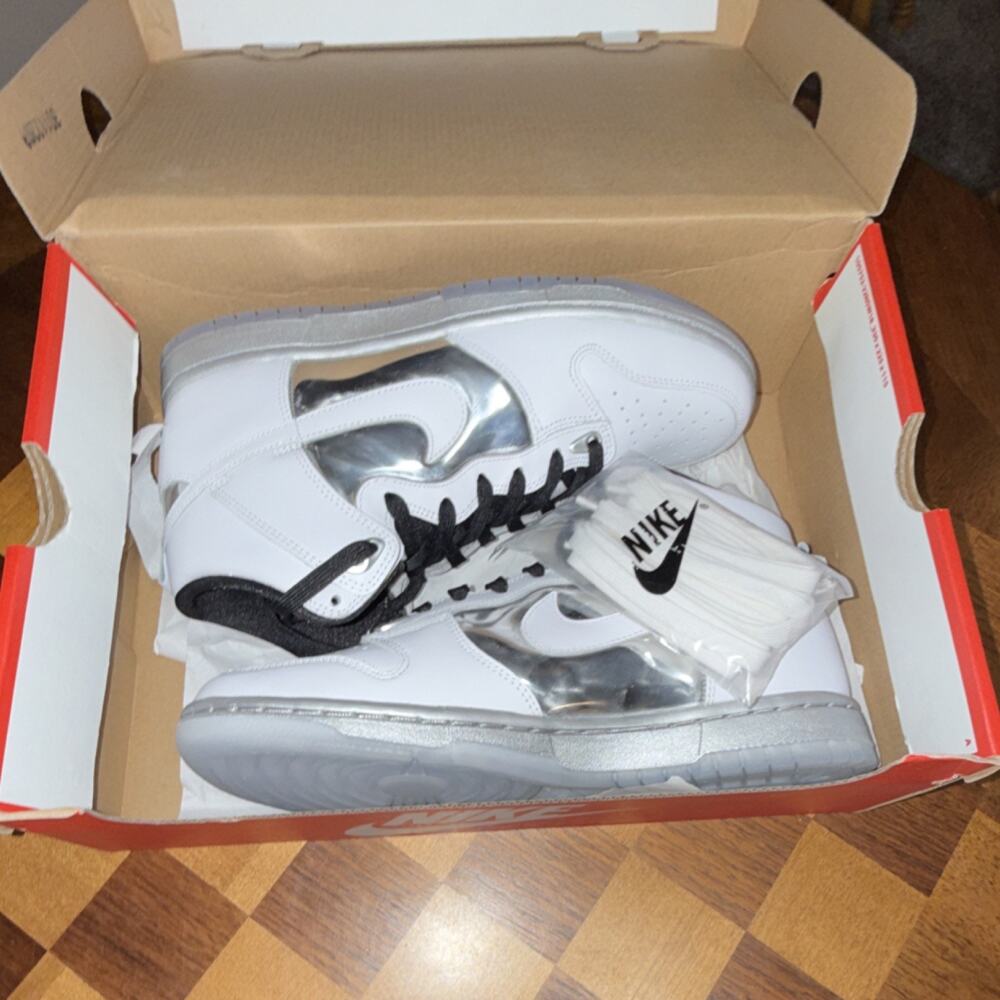 Size 9W - Nike Dunk High SE White Metallic Silver DX5928-100 Icy Sole OG Box - Picture 8 of 10